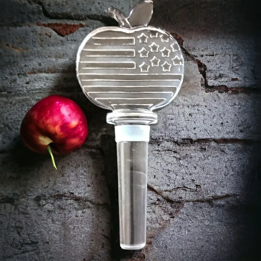 Mikasa Patriotic Crystal Wine Bottle Stopper Apple Stars & Stripes American Flag
